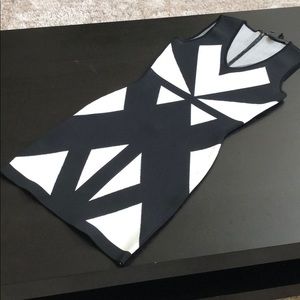 BCBGMAXAZRIA size XS black/white bandage dress